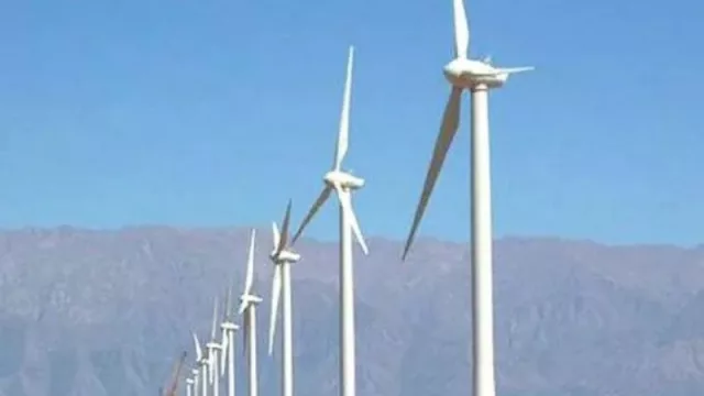 La Rioja defiende inversión en energías renovables y busca acuerdo con bonistas