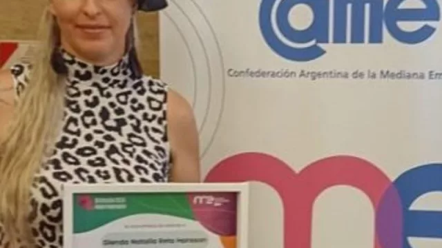 La tambera neuquina Glenda Hansson recibe una distinción nacional por “Mujer Emprendedora e Inspiración Empresarial”