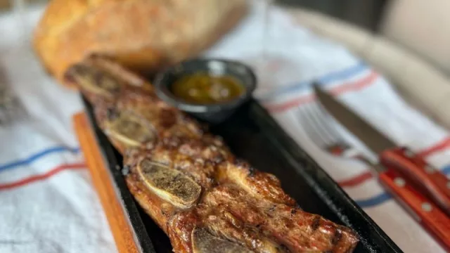 “Vica, Carnes y Vinos”, un servicio de catering que te ofrece una experiencia gastronómica (súper) argentina en Cipolletti