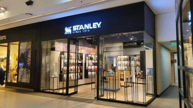 Los termos Stanley llegan a Neuquén con un local exclusivo (y más de 130 productos en exposición)