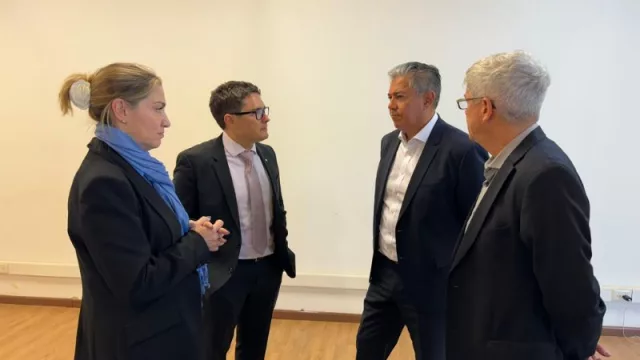 Shell y el IAPG se unen para financiar el Plan de Becas de Figueroa con 250 mil dólares