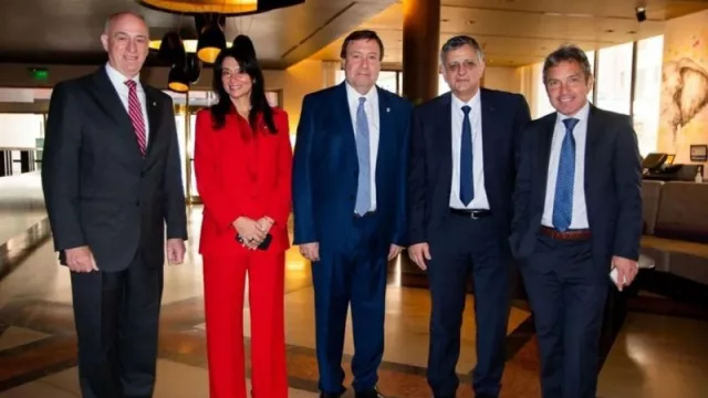 Weretilneck destaca las ventajas de Río Negro como salida para el GNL