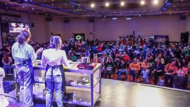 Delicias del Neuquén convocó a 550 personas a disfrutar de la pastelería local y regional