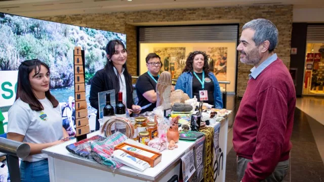 Las Ovejas, Taquimilán y Loncopué promocionan su oferta turística en Neuquén
