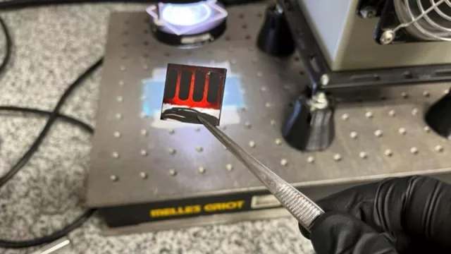 Argentina desarrolla el primer panel solar de plomo reciclado