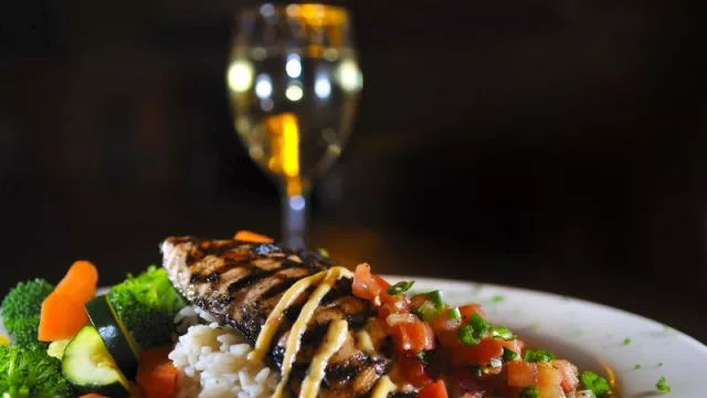 Pescado y Vino, un encuentro gastronómico imperdible en Cipolletti