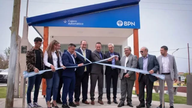 BPN inaugura dos nuevos cajeros automáticos en Cutral Co para ampliar su servicio