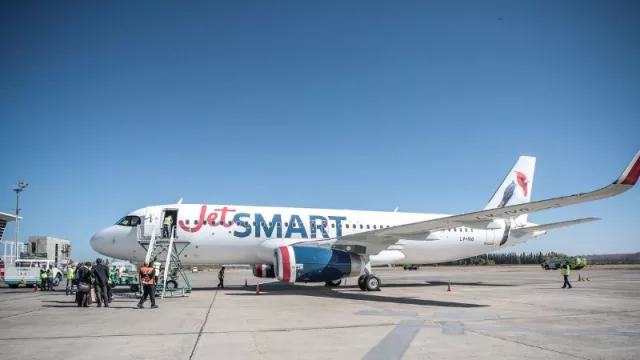 Su atención por favor: JetSmart anuncia 136% más de vuelos desde Neuquén (doble vuelo diario a Buenos Aires)