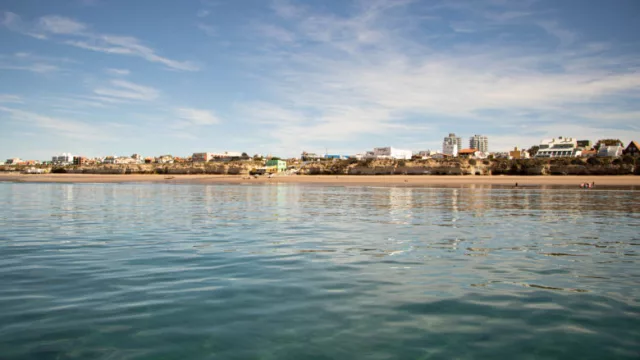 Las Grutas: Playas, acantilados y aguas cálidas