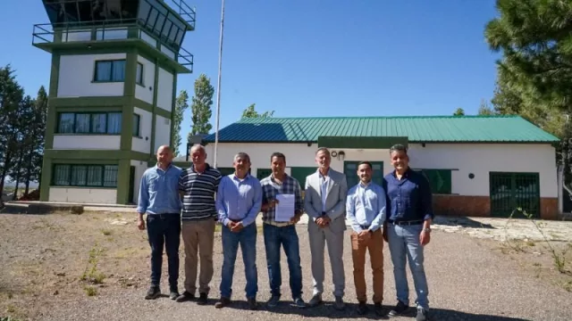 Convocan a inversores para impulsar el Aeropuerto de Zapala