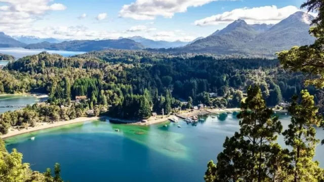 Villa La Angostura entre los destinos turísticos imperdibles de Argentina