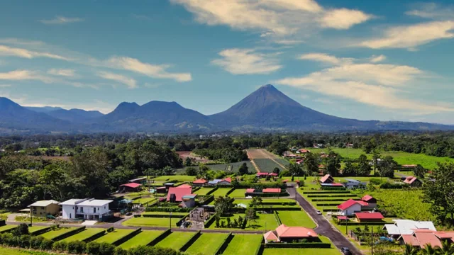 Tendencias que marcarán el sector inmobiliario en 2025: escasez de oferta, IA, tokenización, seguridad