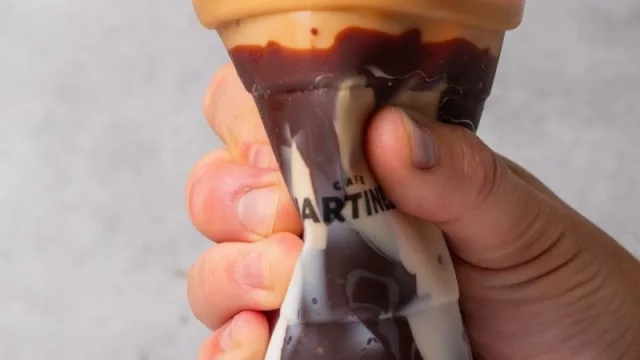 Café Martínez lanza el Crackelatte (un café frío que promete ser la estrella de este verano)