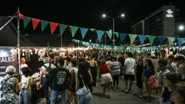Neuquén Emprende dijo presente en la Fiesta Nacional de la Confluencia con 200 feriantes