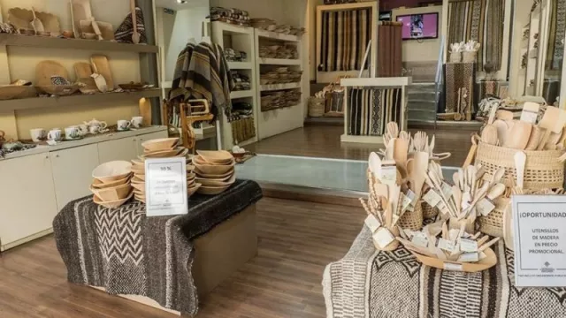 Aprovechá nuestro descuento especial en piezas únicas de madera de Artesanías Neuquinas