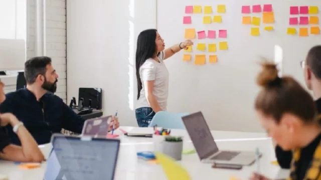 Neuquén lidera el crecimiento financiero del país con un alza del 267% en transferencias corporativas