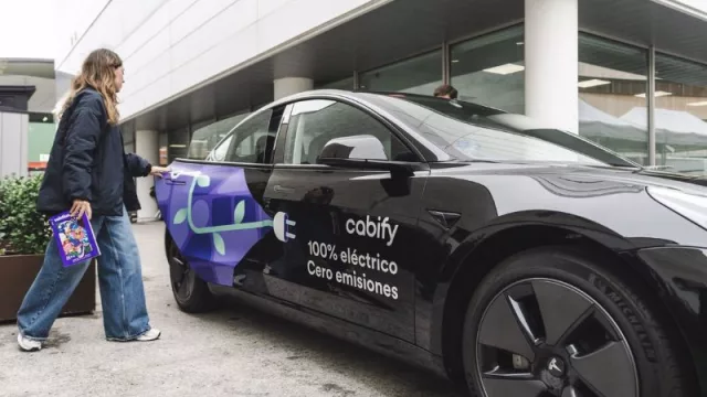 Cabify recibe 8.500 nuevas licencias en Madrid que tendrá que activar de golpe