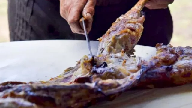 Los chivitos del norte neuquino llegan a las góndolas de la capital