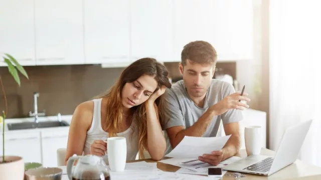 Un español necesita más de 12 años para comprar una vivienda ahorrando un 20% de su salario cada mes