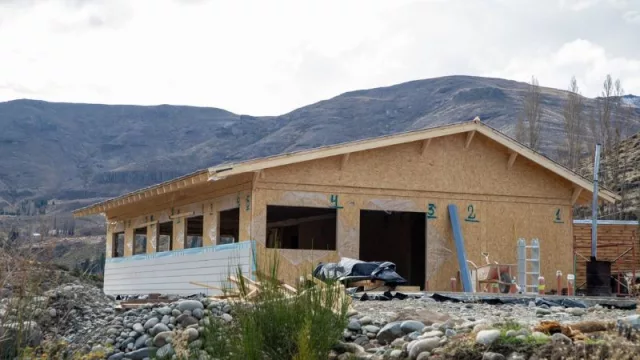 Construyen un parador turístico en Pilo Lil para impulsar el desarrollo del nuevo corredor escénico