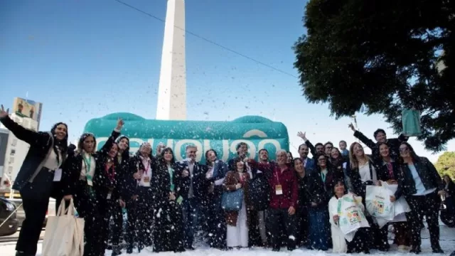 Neuquén lanza su temporada invernal en Buenos Aires con la mayor oferta de nieve del país