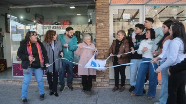 Reconocimiento histórico a La Nueva Reina por sus 50 años en la ciudad de Neuquén