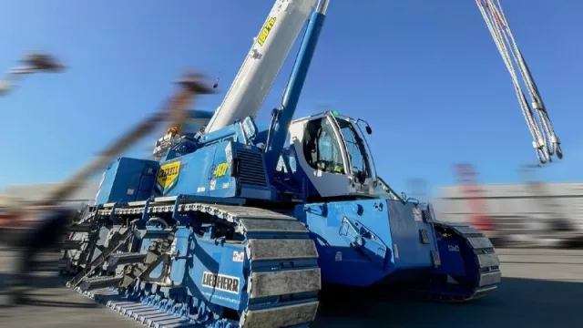 Transportes Crexell amplía su flota con la incorporación de una grúa Liebherr LTR 1150
