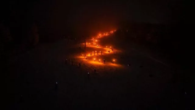 Chapelco celebró la tradicional Bajada de Antorchas en la Fiesta del Montañés