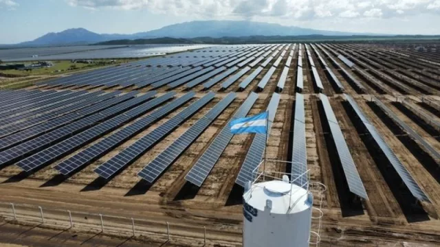 Ambiente y Energía acelera su estrategia solar en Argentina con más de 400 MW proyectados para 2026–2027
