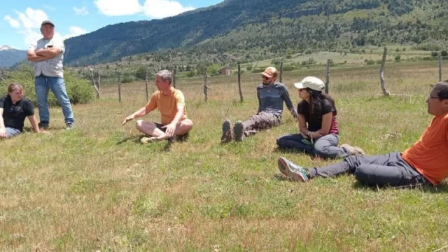 Villa Pehuenia Moquehue fortalece la educación turística comunitaria con el cierre del programa “Comunidad Anfitriona”