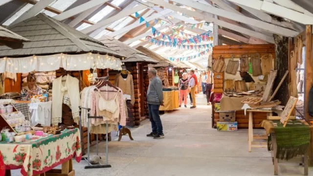 José Suarez asumió la presidencia de la Cámara de Comercio de Villa La Angostura y anticipó una agenda enfocada en infraestructura y diálogo público–privado