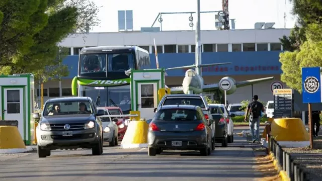 Neuquén cerró noviembre con un fuerte incremento en el movimiento aéreo (y superó los 1,5 millones de pasajeros en el año)