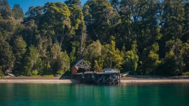 Verano 2026 en Villa La Angostura: enero alcanza el 50% de reservas (y febrero aparece como el principal desafío)