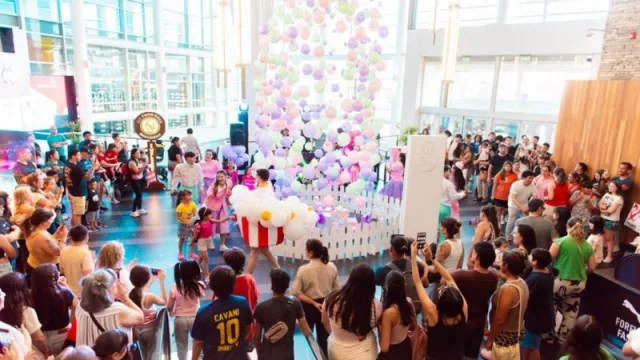 Alto Comahue celebra la previa de Navidad con una nueva edición de Noche Shopping y descuentos de hasta el 50%