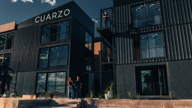 Cuarzo irrumpe en Añelo con un nuevo modelo de hotelería corporativa modular y marca un punto de inflexión en Vaca Muerta