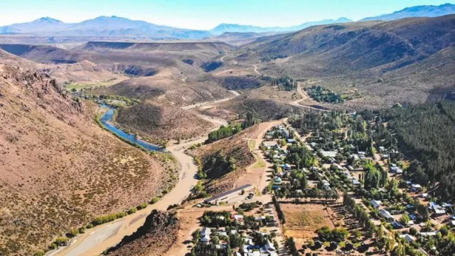 Provincia avanza en el proyecto para construir una estación de servicios en Varvarco