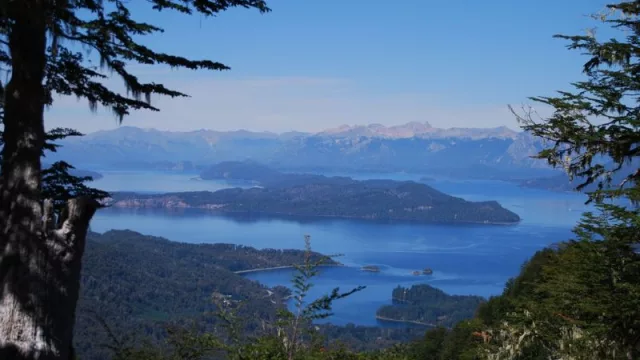 Cerro Bayo potencia su propuesta de verano con actividades de montaña y gastronomía de altura