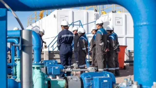 Cursos gratis para trabajar en Vaca Muerta por más de $3,5 millones por mes: requisitos para anotarse