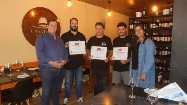 Los ganadores de la Semana de la Pizza en Neuquén fueron reconocidos por el municipio