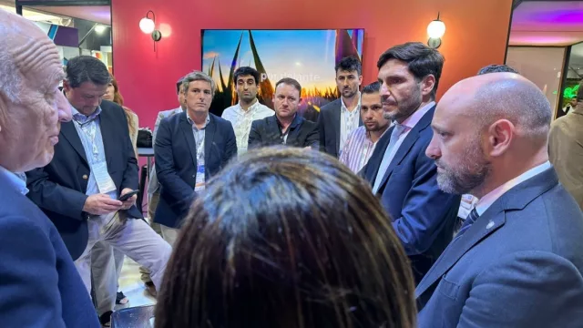 Maximiliano Pullaro desembarca en Neuquén con empresarios para explorar negocios en Vaca Muerta