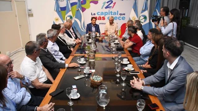 Gaido reforzó el respaldo al comercio neuquino e impulsa la app “Mercado Local” como eje del Compre Neuquino