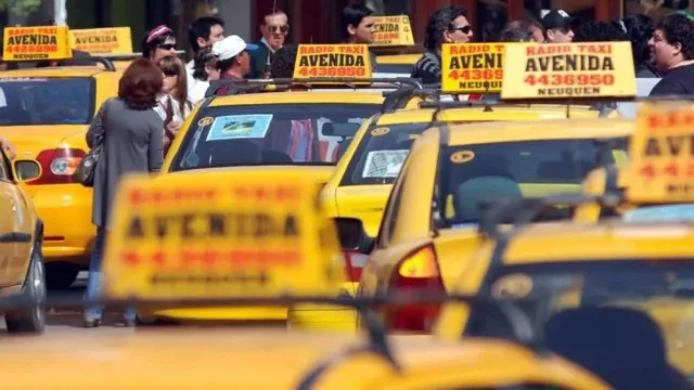 Radio Taxi Avenida suma un sistema de WhatsApp inteligente para solicitar viajes en Neuquén
