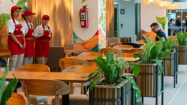 Juan Valdez desembarca en el centro de Neuquén con su café premium colombiano