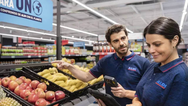 Hito laboral en Aldi: la cadena eleva su plantilla por encima de los 8.000 trabajadores en España