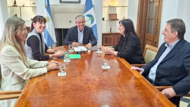 GyP destina más de $ 3.300 millones a becas educativas y refuerza el modelo de articulación público en Neuquén