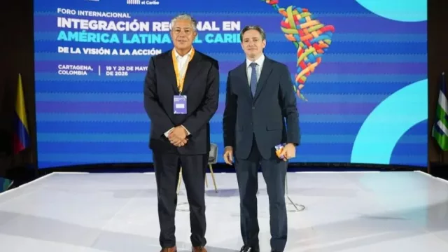 Figueroa y CAF analizaron el rol de Vaca Muerta y la integración energética regional