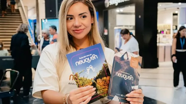 Neuquén promociona su temporada de nieve en Chile para atraer turistas al invierno 2026