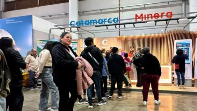 La minería catamarqueña muestra su potencial en la Fiesta del Poncho con un espacio institucional