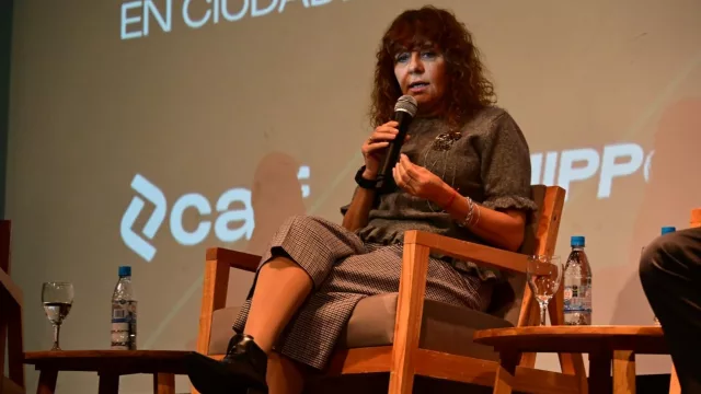 CALF promovió un debate sobre movilidad sustentable y planificación urbana en Neuquén