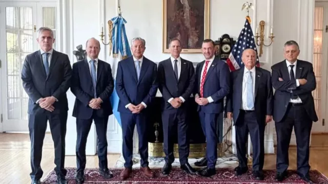 Figueroa busca nuevas inversiones en EE.UU. y anticipa una segunda ronda de licitaciones en Vaca Muerta